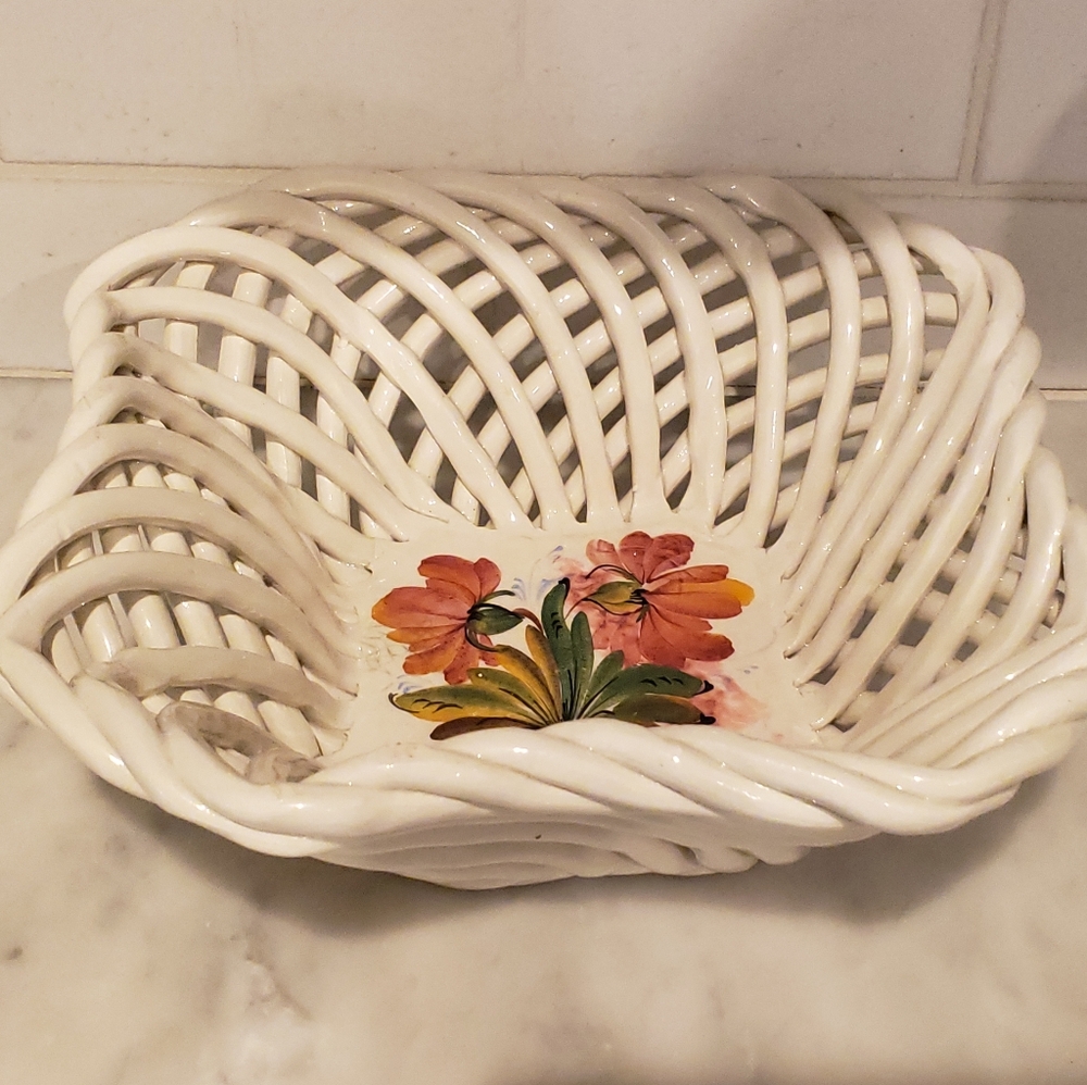 Vintage Italian Rea Bassano White Lattice Bowl